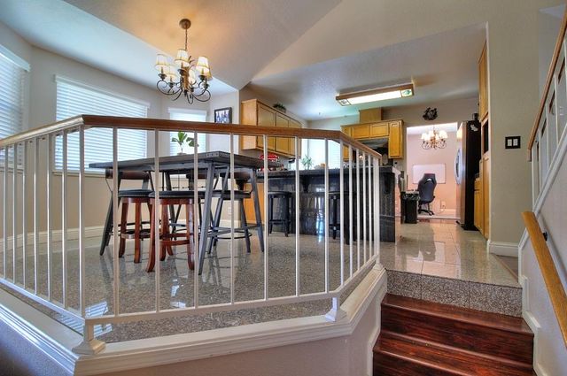 1518 Glenwood Ct, Escalon, CA 95320