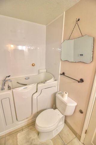 1518 Glenwood Ct, Escalon, CA 95320