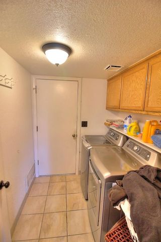 1518 Glenwood Ct, Escalon, CA 95320