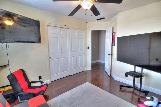 1518 Glenwood Ct, Escalon, CA 95320