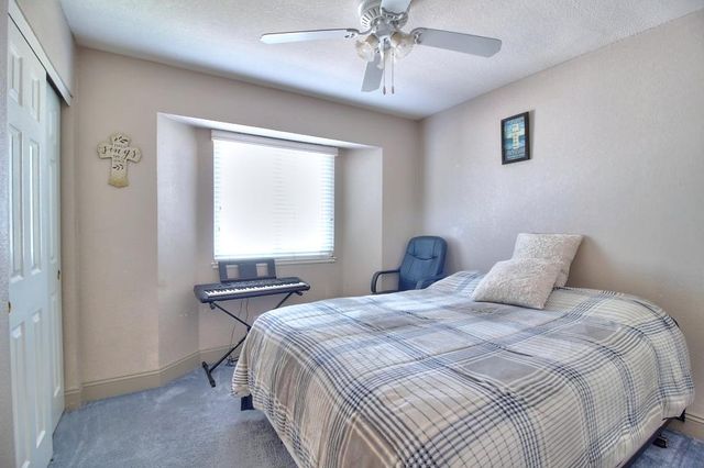 1518 Glenwood Ct, Escalon, CA 95320