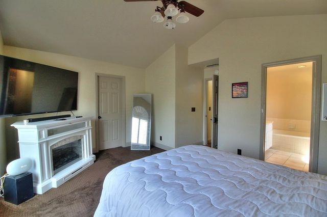 1518 Glenwood Ct, Escalon, CA 95320