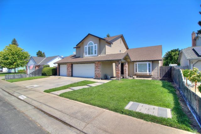 1518 Glenwood Ct, Escalon, CA 95320