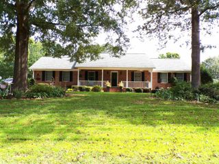 312 Sloping Meadows Drive, Inman, SC 29349