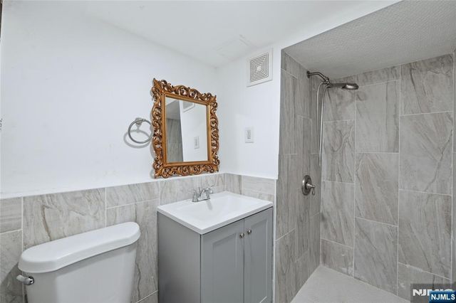 635 Robinson Terrace, Union, NJ 07083