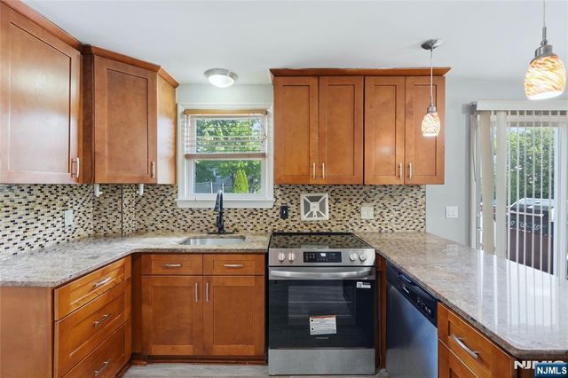 635 Robinson Terrace, Union, NJ 07083