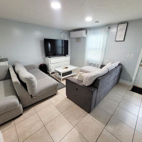 208 Edmund Street, Jupiter, FL 33458