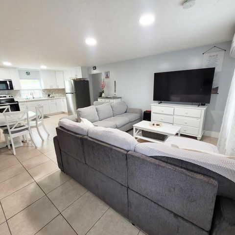 208 Edmund Street, Jupiter, FL 33458