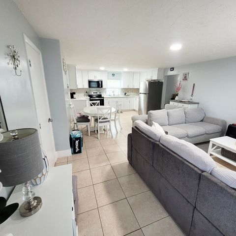 208 Edmund Street, Jupiter, FL 33458