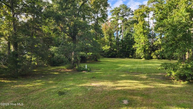 129 Cummins Creek Road, Beaufort, NC 28516