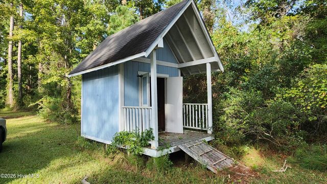 129 Cummins Creek Road, Beaufort, NC 28516