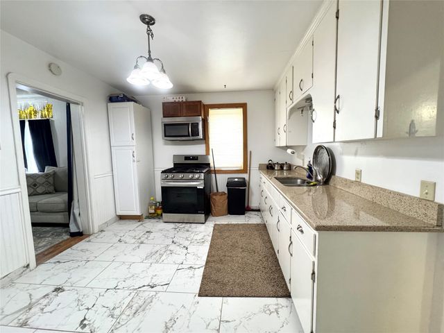 837 W 52ND Street, Erie, PA 16509