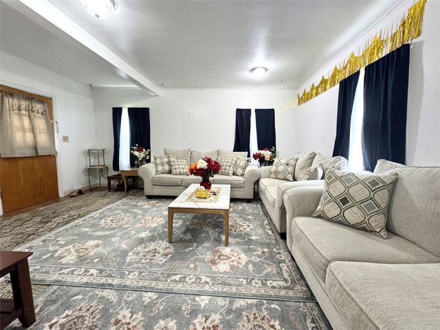 837 W 52ND Street, Erie, PA 16509