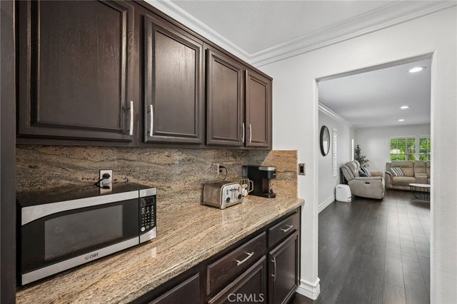 3944 Bennett Avenue, Corona, CA 92883