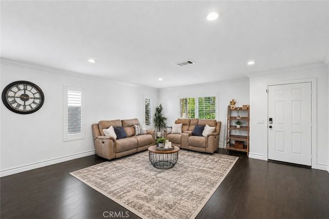 3944 Bennett Avenue, Corona, CA 92883