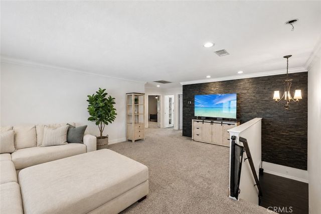 3944 Bennett Avenue, Corona, CA 92883