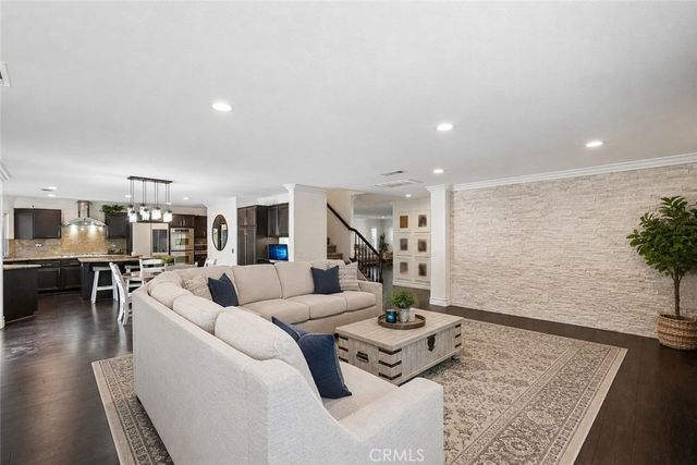 3944 Bennett Avenue, Corona, CA 92883
