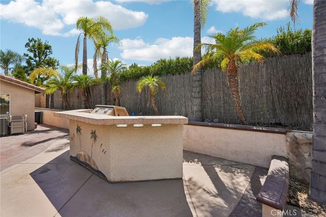 3944 Bennett Avenue, Corona, CA 92883