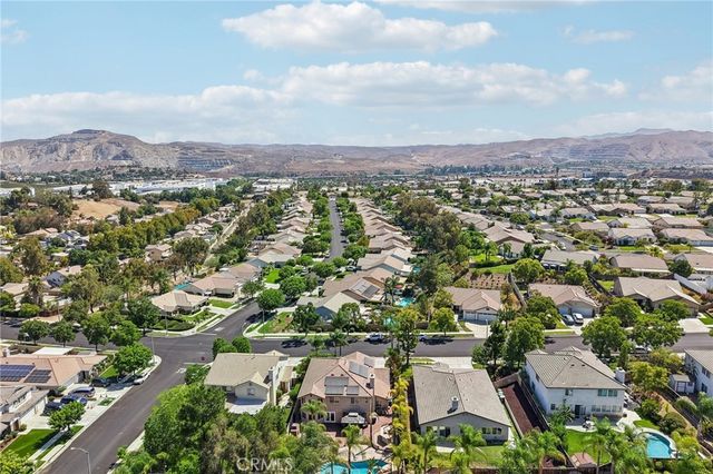 3944 Bennett Avenue, Corona, CA 92883