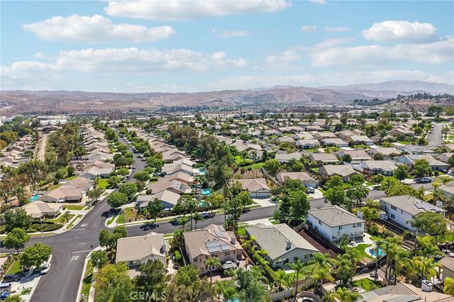 3944 Bennett Avenue, Corona, CA 92883