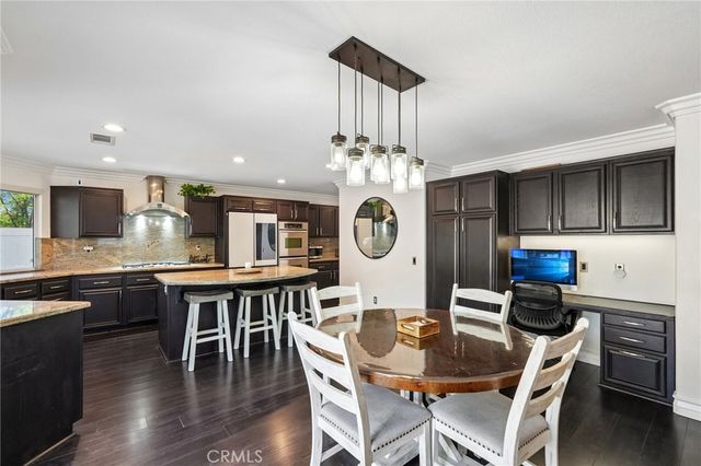 3944 Bennett Avenue, Corona, CA 92883