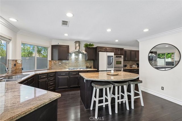 3944 Bennett Avenue, Corona, CA 92883