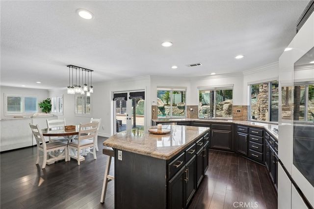 3944 Bennett Avenue, Corona, CA 92883
