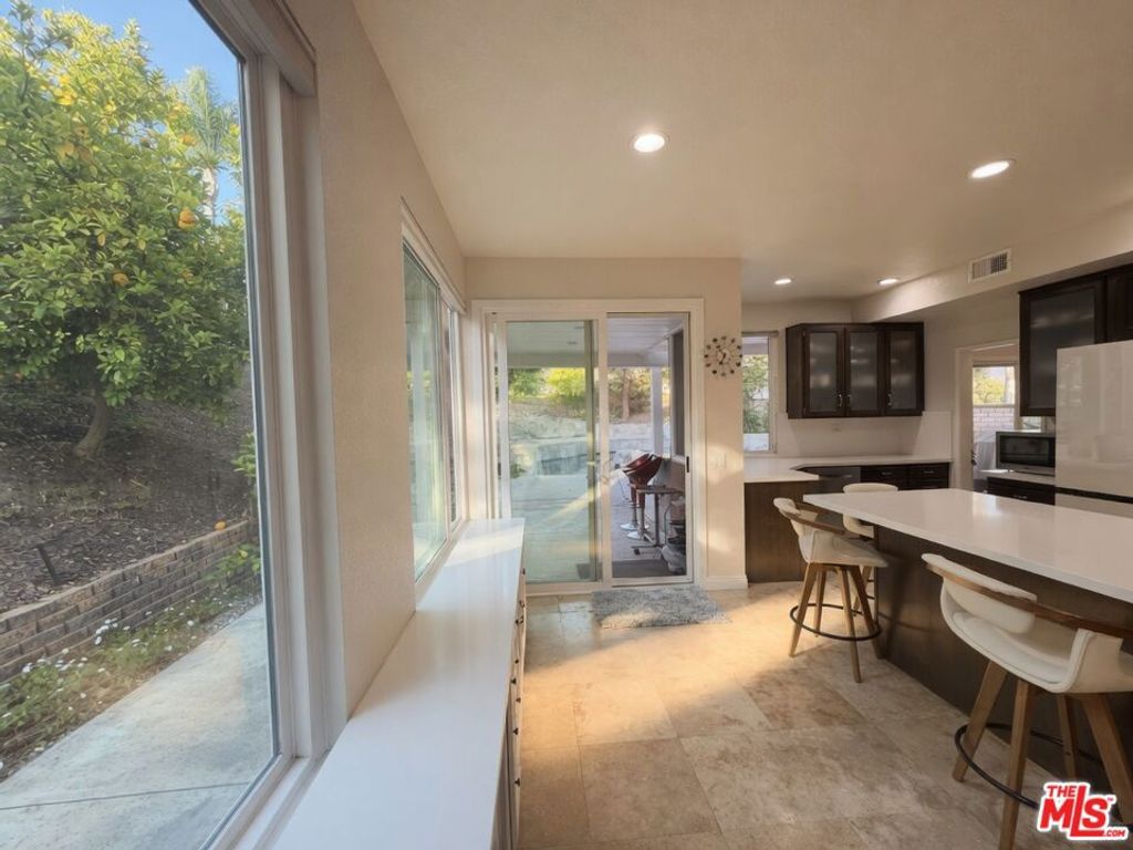 Image 15 of property listing at 5560 Via Cantada, Yorba Linda, CA 92887