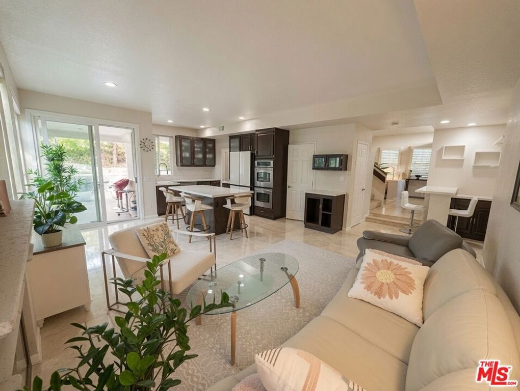 Image 16 of property listing at 5560 Via Cantada, Yorba Linda, CA 92887