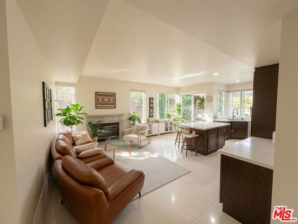 Image 21 of property listing at 5560 Via Cantada, Yorba Linda, CA 92887