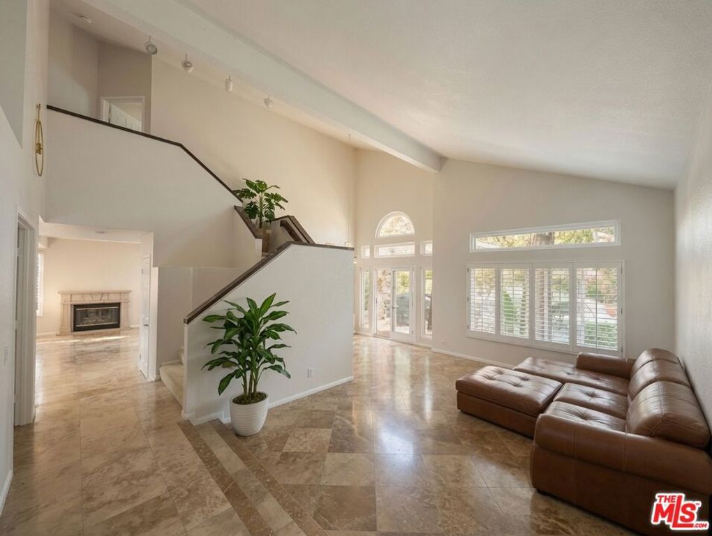 Image 9 of property listing at 5560 Via Cantada, Yorba Linda, CA 92887