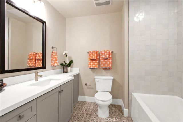 927 Deep Valley Drive 112, Rolling Hills Estates, CA 90274