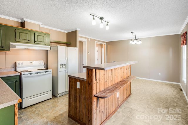 15 Cyrus Lane, Weaverville, NC 28787