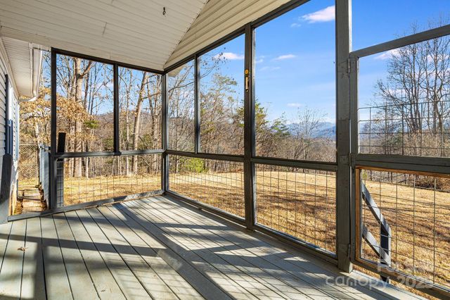 15 Cyrus Lane, Weaverville, NC 28787