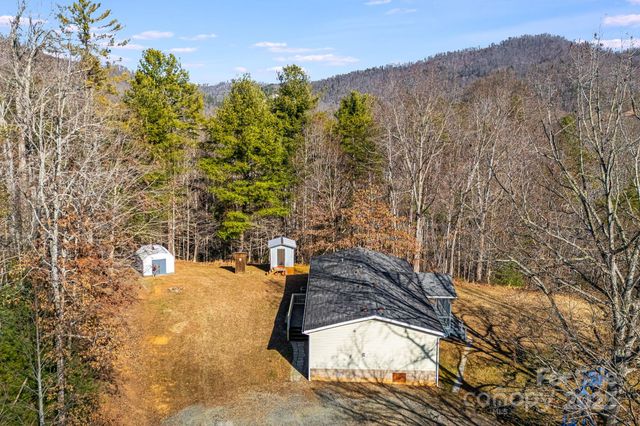 15 Cyrus Lane, Weaverville, NC 28787