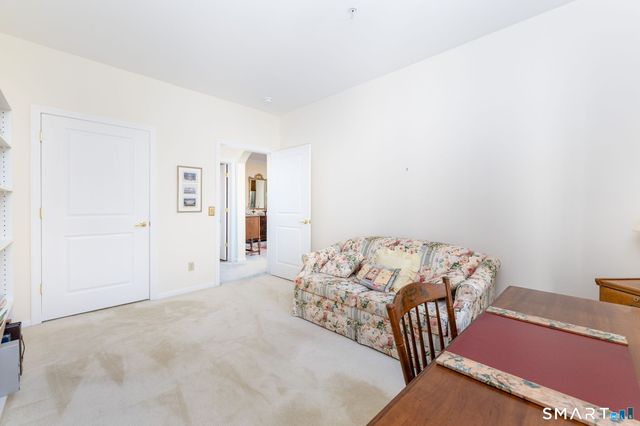 1 West Street 215, Simsbury, CT 06070