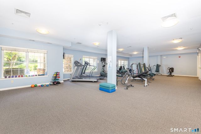 1 West Street 215, Simsbury, CT 06070