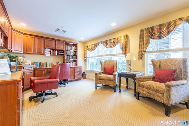 1 West Street 215, Simsbury, CT 06070