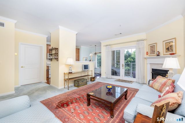 1 West Street 215, Simsbury, CT 06070