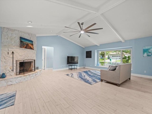 11815 W WATERWAY DRIVE, Homosassa, FL 34448