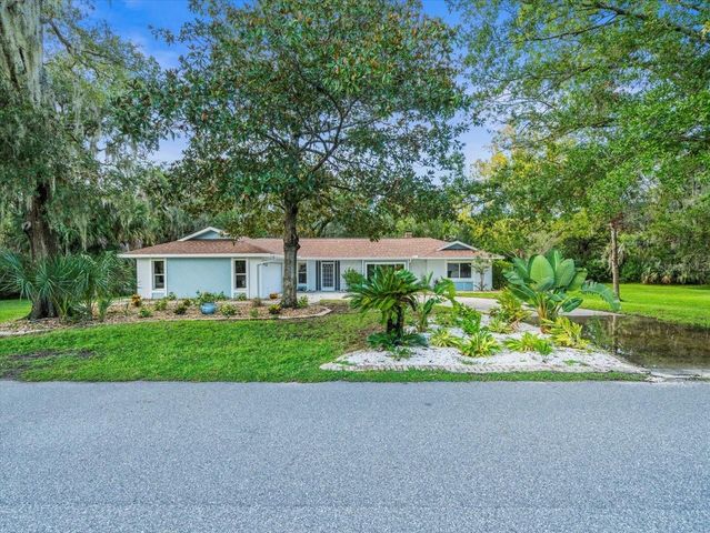 11815 W WATERWAY DRIVE, Homosassa, FL 34448