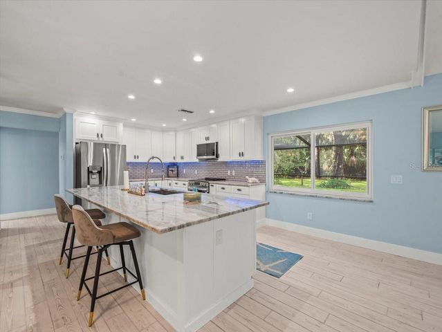 11815 W WATERWAY DRIVE, Homosassa, FL 34448