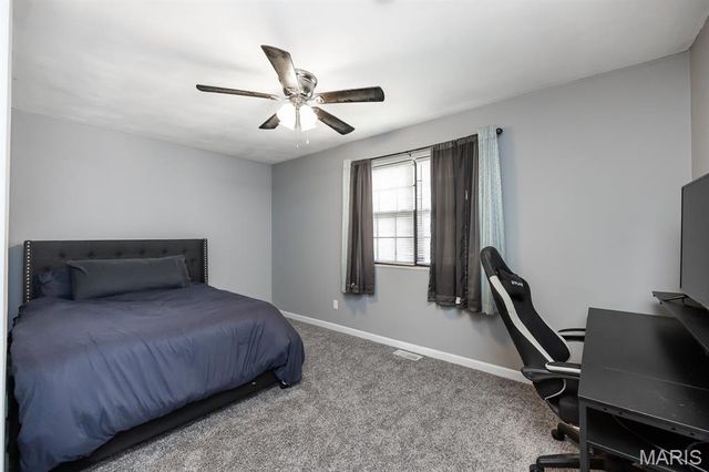 200 Debra Drive, Fairview Heights, IL 62208