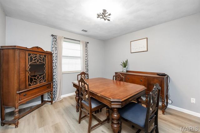 200 Debra Drive, Fairview Heights, IL 62208