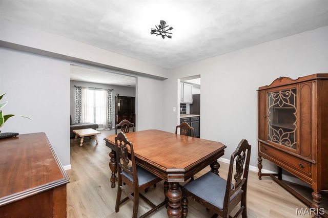 200 Debra Drive, Fairview Heights, IL 62208