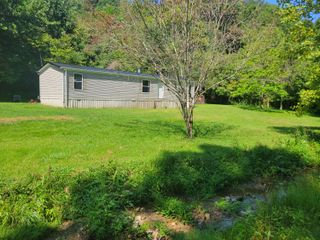 150 E RIGHT FORK- SUGAR CAMP ROAD Drive, Booneville, KY 41314