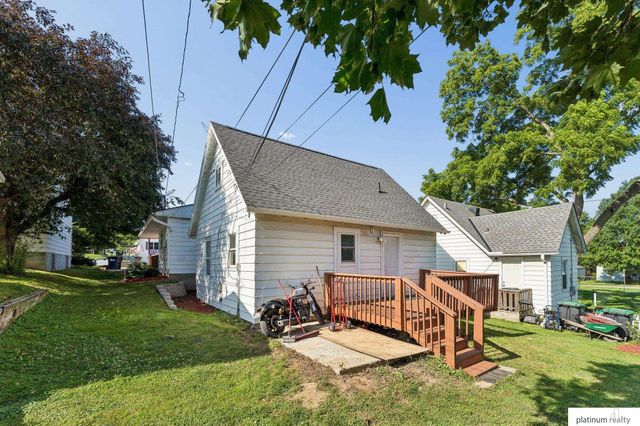 6006 woolworth Avenue, Omaha, NE 68106