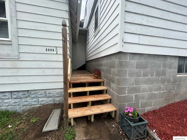 6006 woolworth Avenue, Omaha, NE 68106