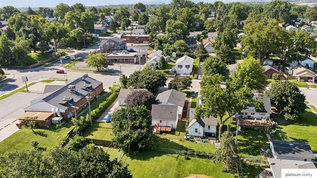 6006 woolworth Avenue, Omaha, NE 68106