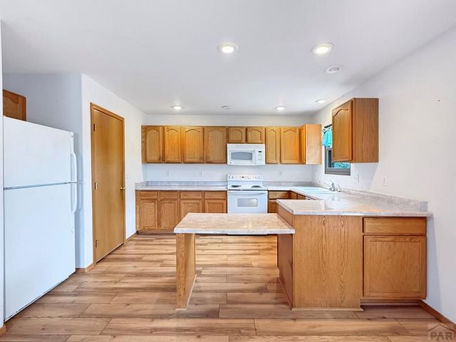 200 S Birchwood Dr, Pueblo West, CO 81007